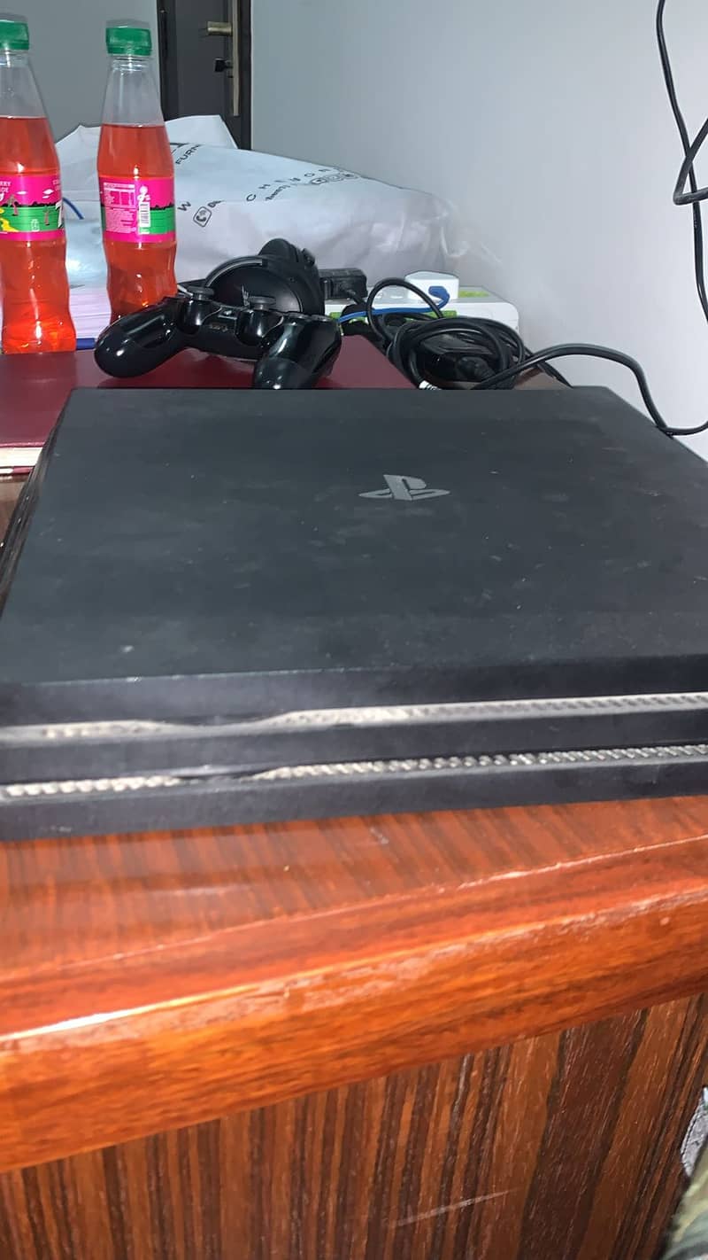 PlayStation 4 Pro With Games 1