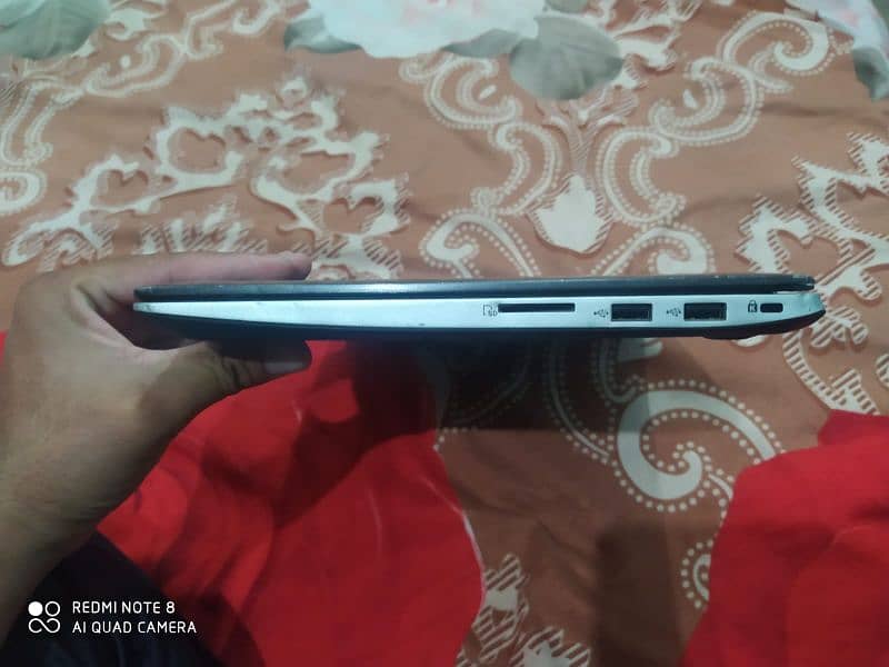 Asus laptop model S301 la Notebook 1