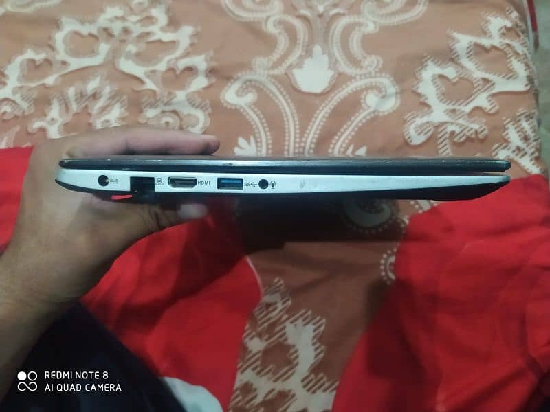 Asus laptop model S301 la Notebook 2