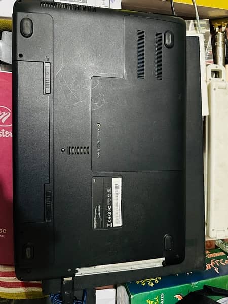 Samsung Notebook 300e laptop 3