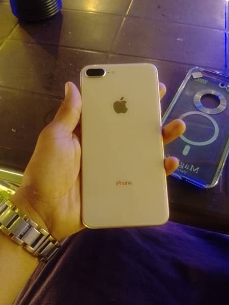 I phone 8 plus in golden colour 1