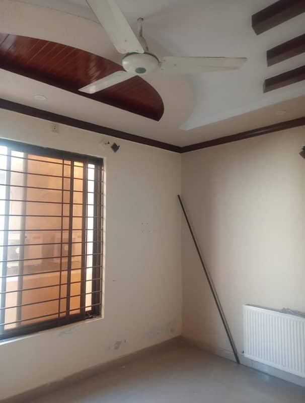 1 kanal uper portion for rent in pwd islamabad 2