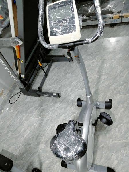 HORIZON EXERCISE CYCLE PAROS MODEL, 4 MONTHS BRAND WARRANTEE 4