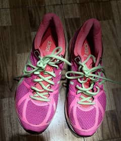 ASICS Running Shoes size 42.5  less used Nike 0