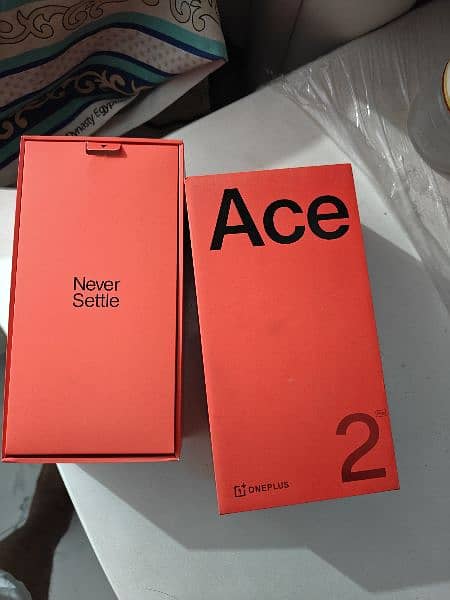 OnePlus Ace 2Pro 16/512 Gb 9
