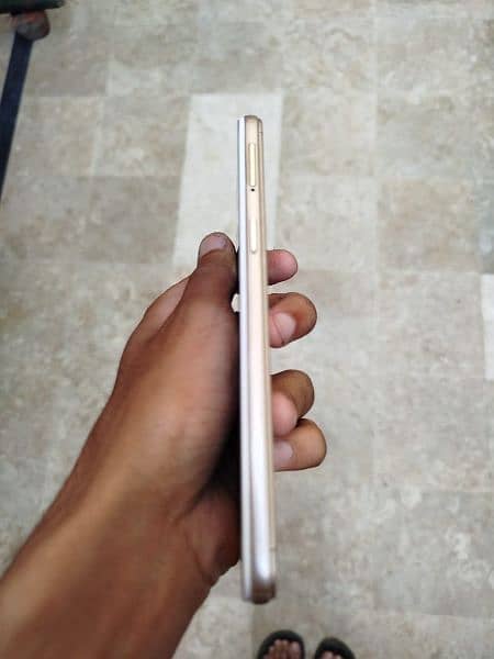 Oppo A57 for sale 3