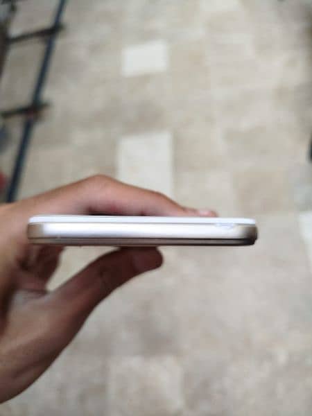 Oppo A57 for sale 5