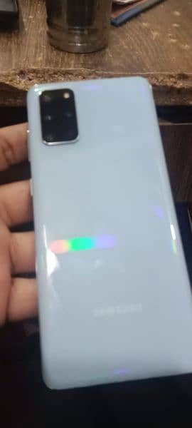 samsung s20 plus 9 by 10 condetion 6