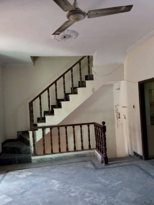 Marble Floor And 5 CarS Parking House For Rent 2