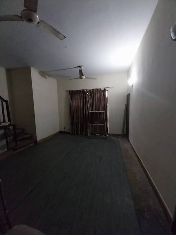 Marble Floor And 5 CarS Parking House For Rent 7