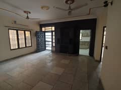 Upper Portion Of 2250 Square Feet Is Available For Rent In Allama Iqbal Town - Umar Block Lahore Lower Portion Lock 0
