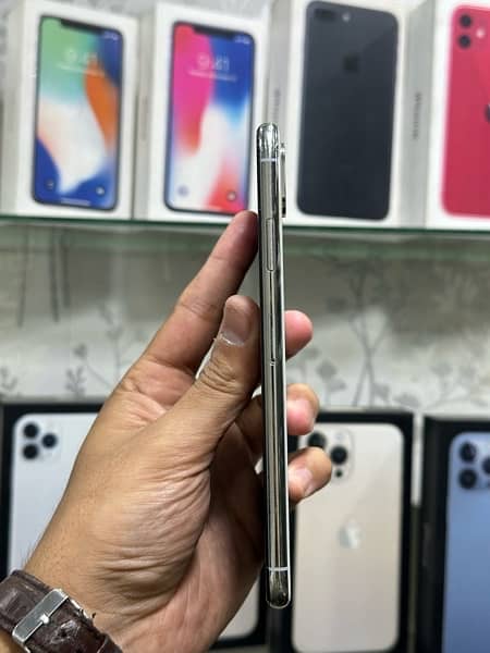 Iphone Xs Max 256gb | PTA APPROVED | Sacratless 2