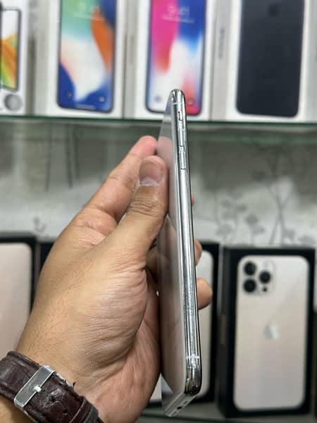 Iphone Xs Max 256gb | PTA APPROVED | Sacratless 4