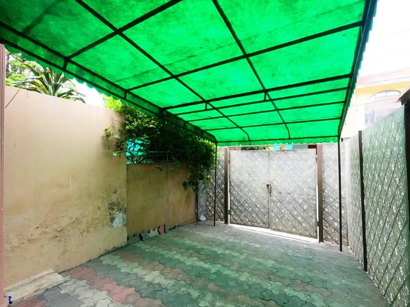 10 Marla Spacious House Available In Allama Iqbal Town - Mehran Block For Sale 6