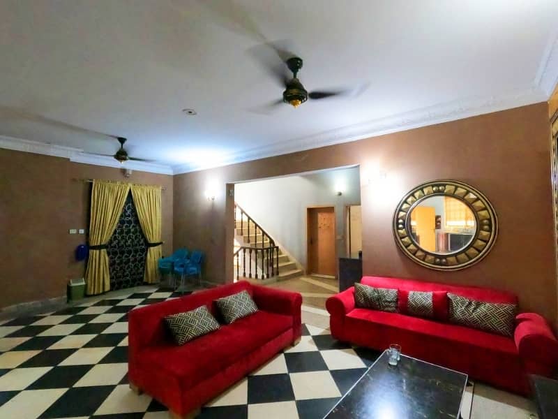 10 Marla Spacious House Available In Allama Iqbal Town - Mehran Block For Sale 8
