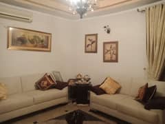 10 Marla House In Beautiful Location Of Allama Iqbal Town - Raza Block In Lahore 0