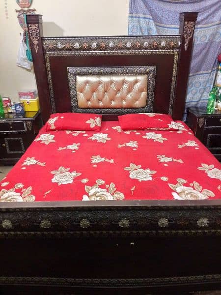I want to sell my double bed. 2