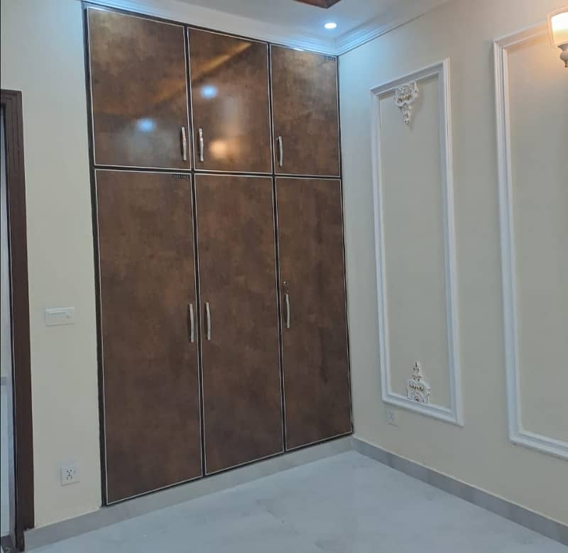 Brand New 5 Marla House Available In Allama Iqbal Town For Sale 3