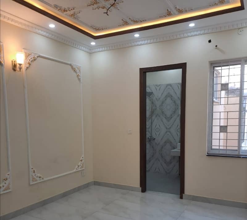 Brand New 5 Marla House Available In Allama Iqbal Town For Sale 26
