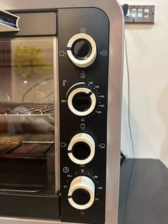 Signature Electric Oven Toaster and Baking Brand New
