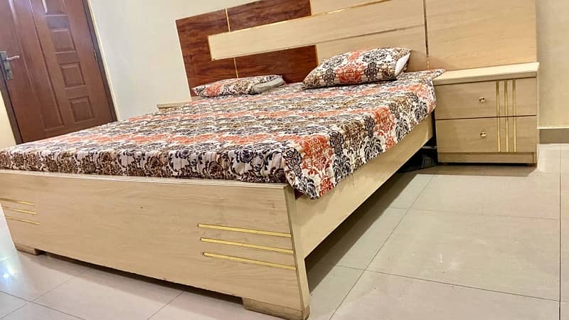 Imported Lasani Bed Set, Side Tables, Dressing & Computer Table 7
