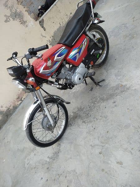 Well-Maintained Honda 125cc Motorcycle for Sale – Excellent Condition 1