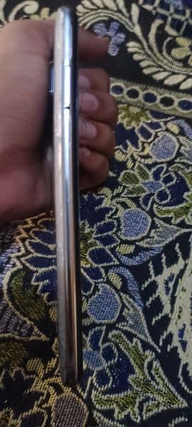 Redmi note 9 pro with box and charger back crack 2