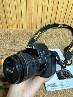 DSLR Nikon 5300D Camera 10 by 10 condition all ok