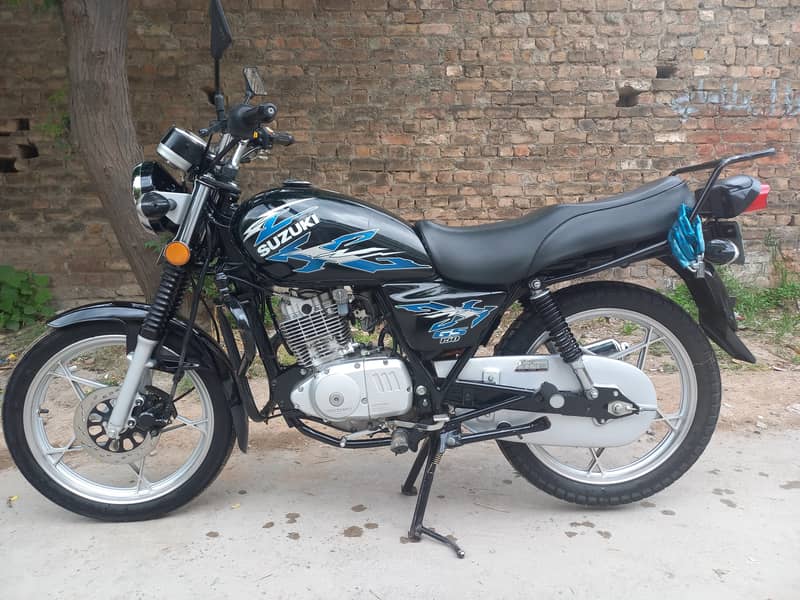 Suzuki GS 150 SE 0