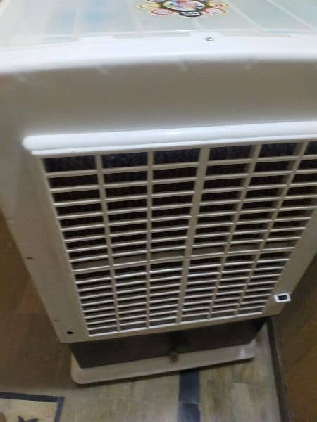 One Season Used ( 20 days) Air Cooler Energy Efficient. 6