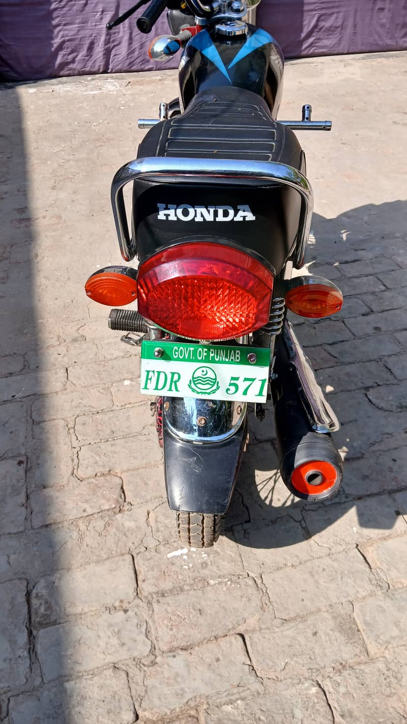 Honda CG 125 2019 3