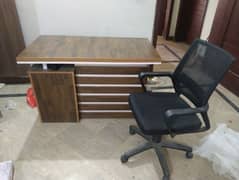 Beautiful table & chair for office work