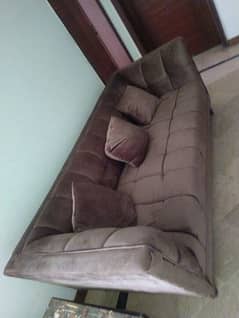 Almost new sofa set 0