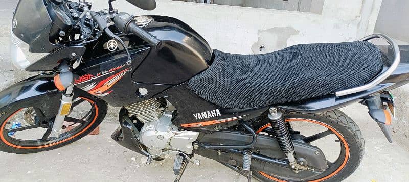 Yamaha YBR 125 4