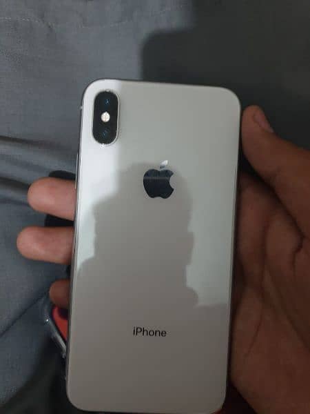 iPhone X (pta approved). 4