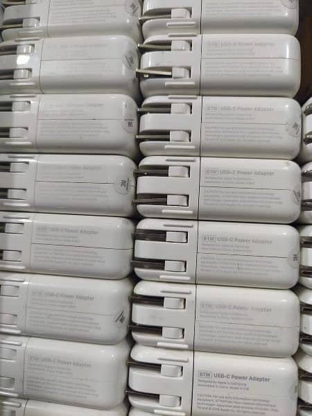 Apple type C Charger 61 wt 0