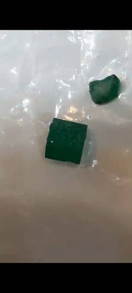 swat good quality emerald available 1