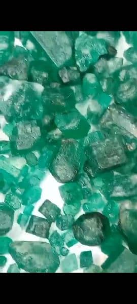 swat good quality emerald available 2