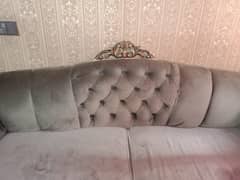 Exuctive sofa good condition 0