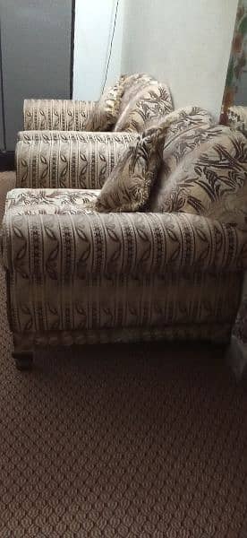 7-Seater Sofa Shesham Wood with cousin and One Center Table 12