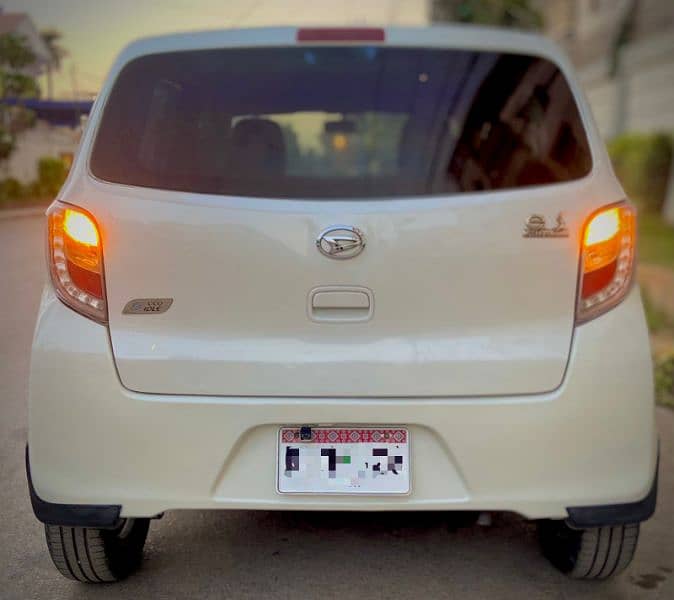 Daihatsu Mira 2014 Reg. 2017 white Color original condition 5