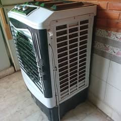 FULL SIZE ROOM COOLER ON VERY GOOD CONDITION