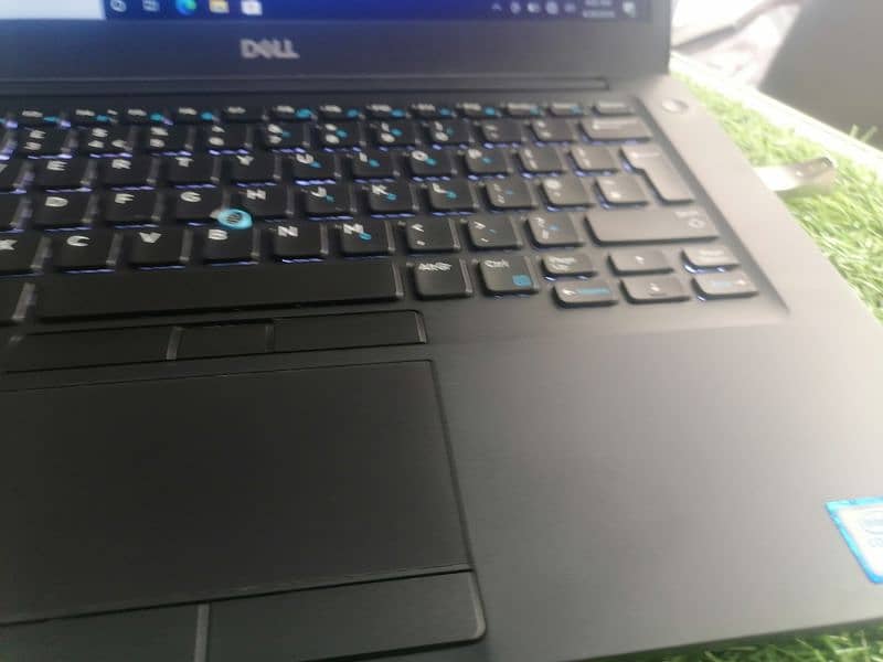Dell 7490 i5 8th mate touch + 16 GB DDR4 RAM 12