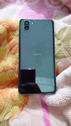 Aquos R3, Sharp Aquos R3 10 by 8 condition 1 month sim working