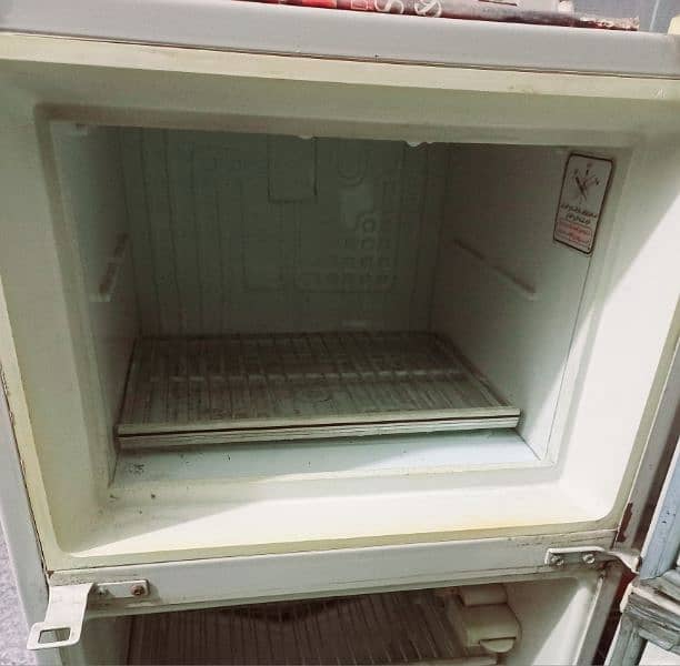 DAWLANCE fridge is available 2