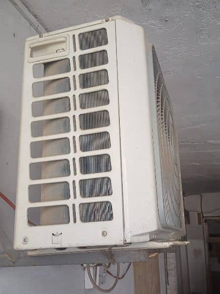 orient  DC inverter 1.5 ton Used in good condition 3