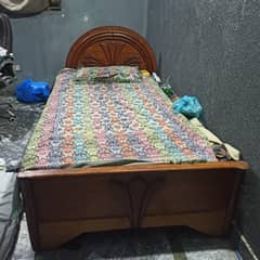 Single bed with Metress in Good Condition