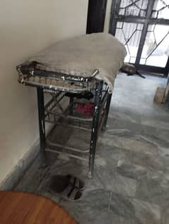Ironing Table Metal with foldable Iron Stand