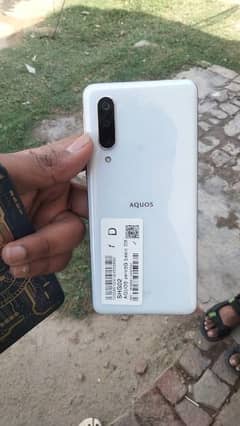 Aquos Zero 5G Smart Gaming Phone. Snapdragon 765