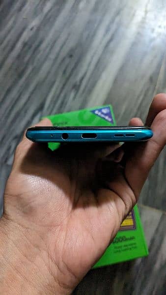 Infinix hot 12 play 4/64 green color with box 3